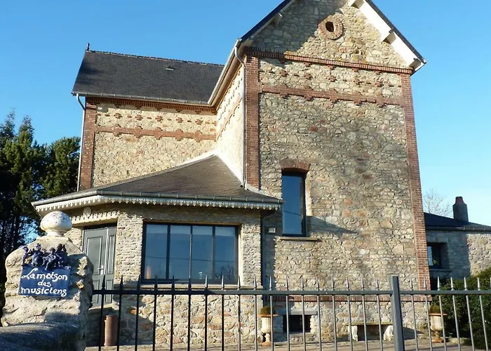 La Maison Des Musiciens Bed & Breakfast Digosville